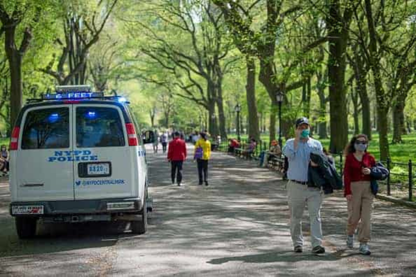 NYC Moves to Ban Central Park Horse-Drawn Carriages From Central Park