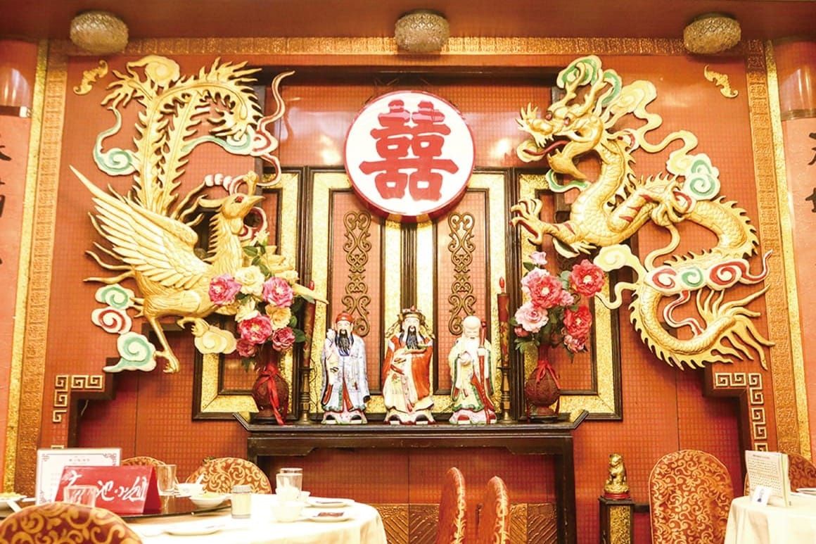 香港老茶樓歷史：茶花女侍應、點茶手勢密碼與龍鳳禮堂的昔日風華