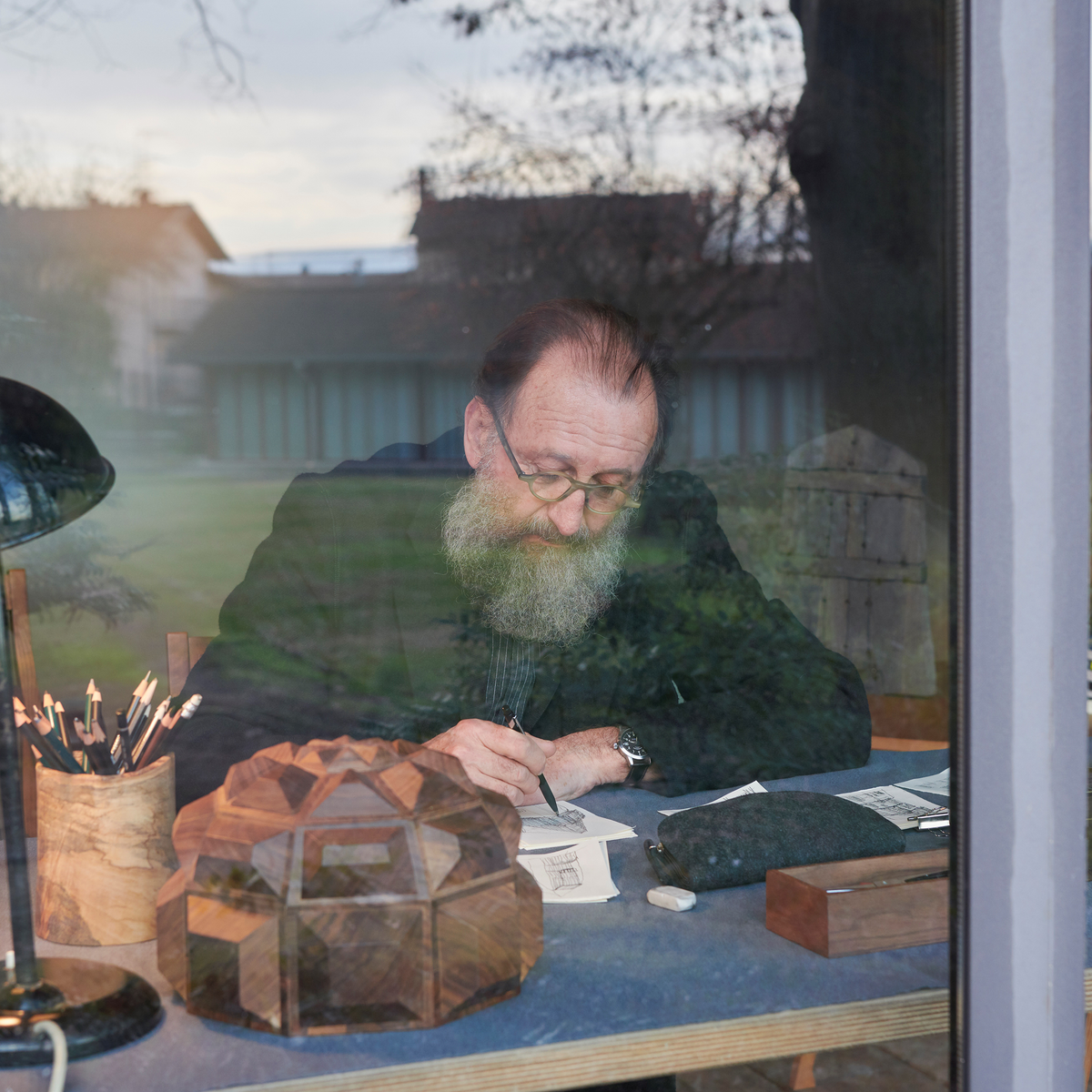 被建築事業耽誤的藝術家？