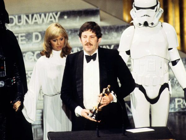 銀河第一制服設計師－John Mollo