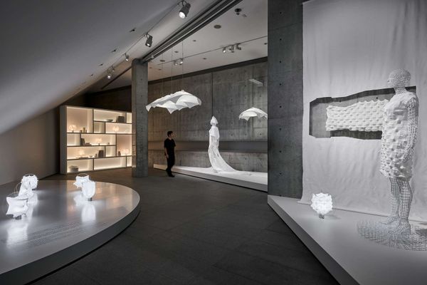 用一塊布造一盞燈？亞洲初展出