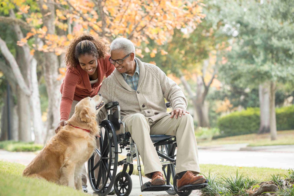 How to Keep Aging Parents at Home Safely (Aging in Place Guide for Caregivers)
