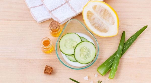 18 Natural Treatments to Relieve Signs of Depression