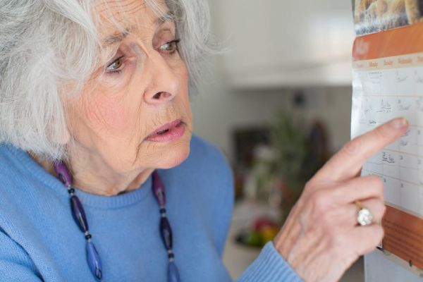 10 Early Signs of Dementia Caregivers Should Not Ignore