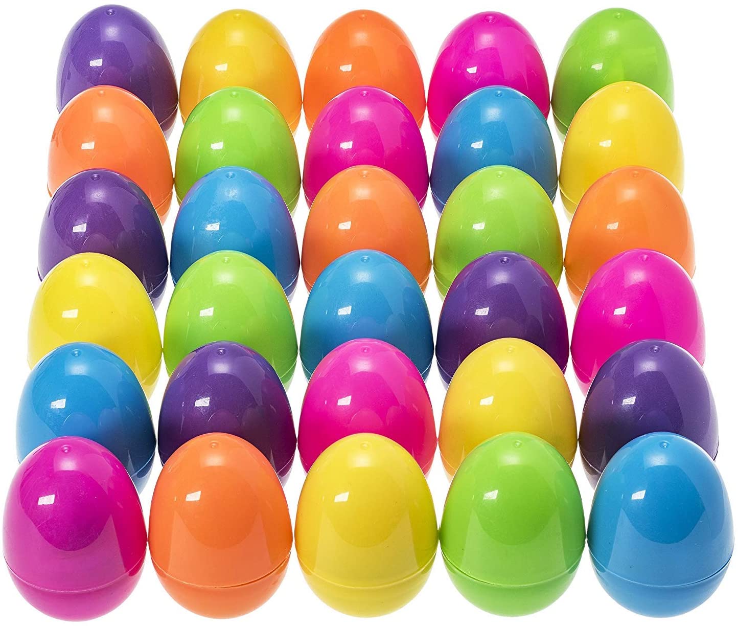 Ostereier mit Spielzeug als Geschenk für Kinder