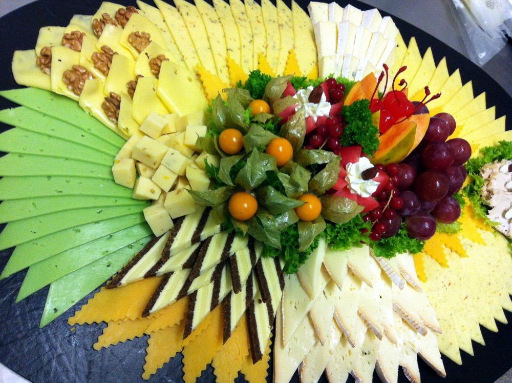 Käseplatte anrichten – tolle Ideen und Inspirationen zum Arrangieren