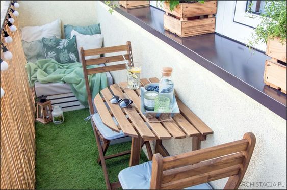 Kleinen Balkon gestalten – kreative Ideen