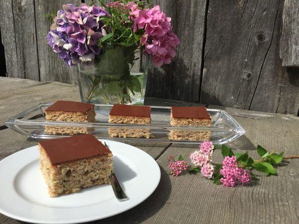 Saftiger Zucchini-Kuchen