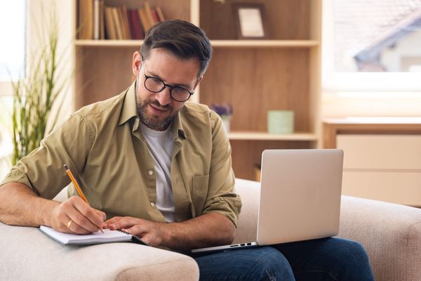 Hubflo pricing plans: Features and alternatives in 2025