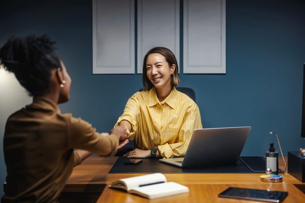 What is a customer portal? Practical Guide + Top Tools