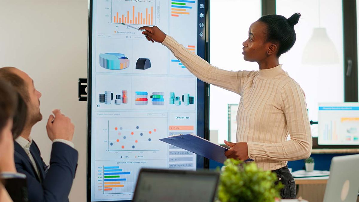 What Are The Advantages Of The Scoop Analytics Tool In Marketing?