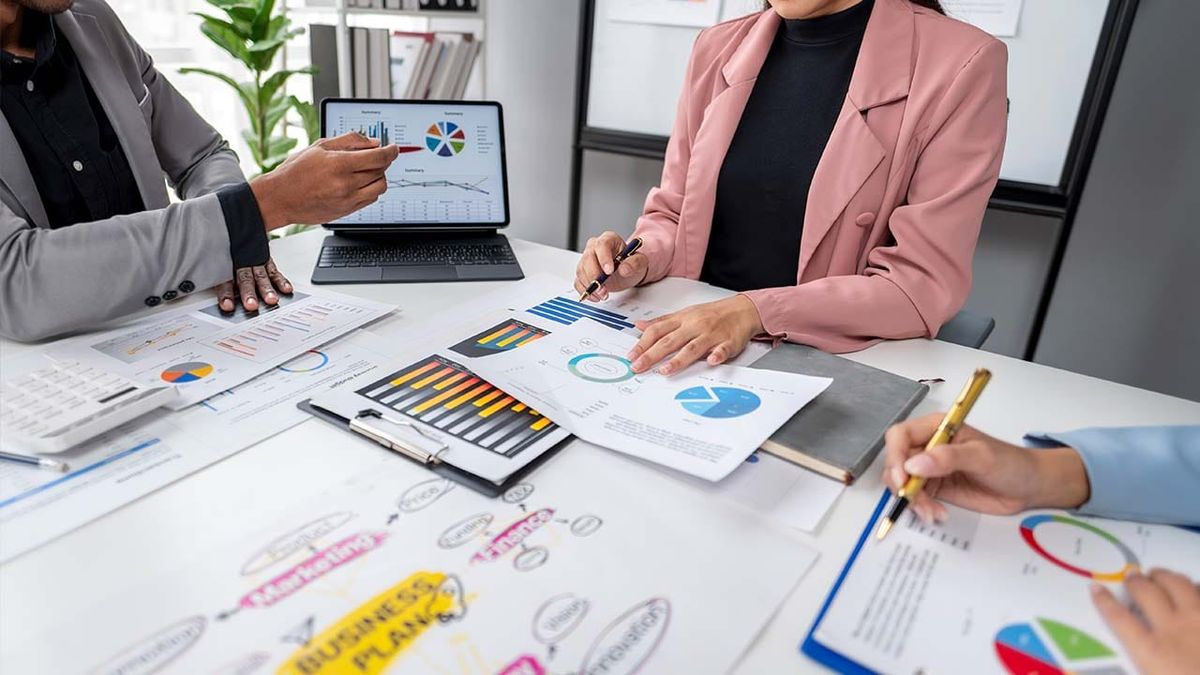 How To Integrate Scoop Analytics With CRM Software?