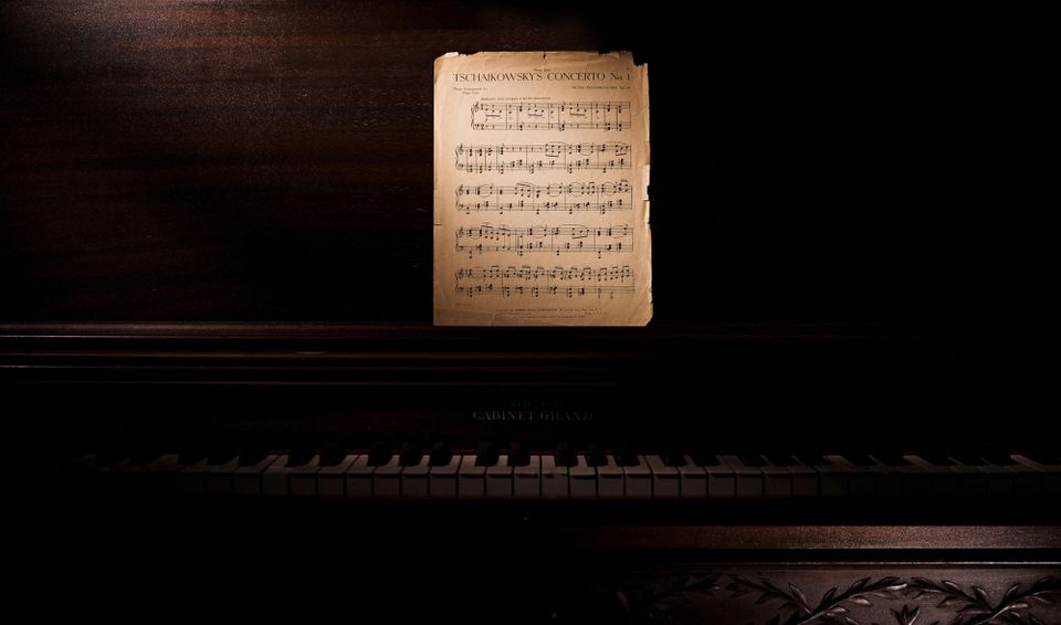 EI: Story Builds Emotion