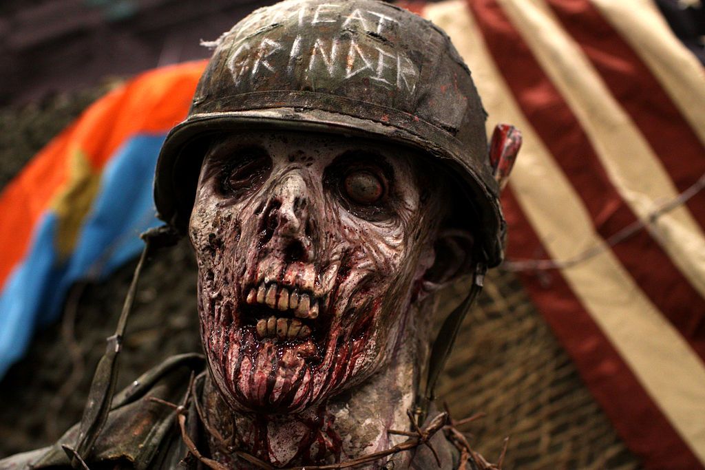 Un zombie en una de las multiples marchas zombies realizadas alrededor del mundo. CC BY Gake Skidmore.