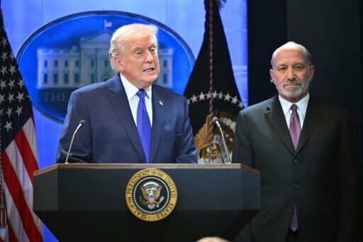 Trump, once unstoppable, hits snag after snag ahead of major US address