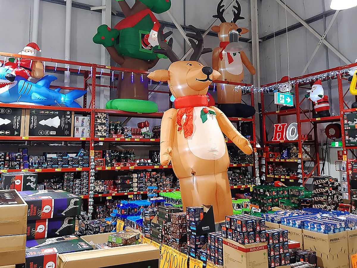 Cutting Down on Consumerism for Christmas