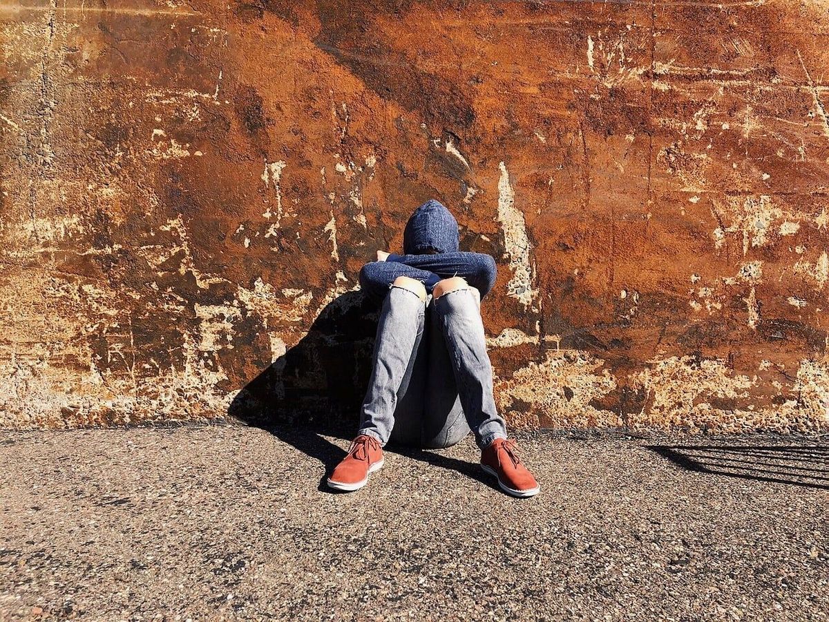 Warning Signs Of Suicidal Thoughts In Teenagers: Guide For Parents Released