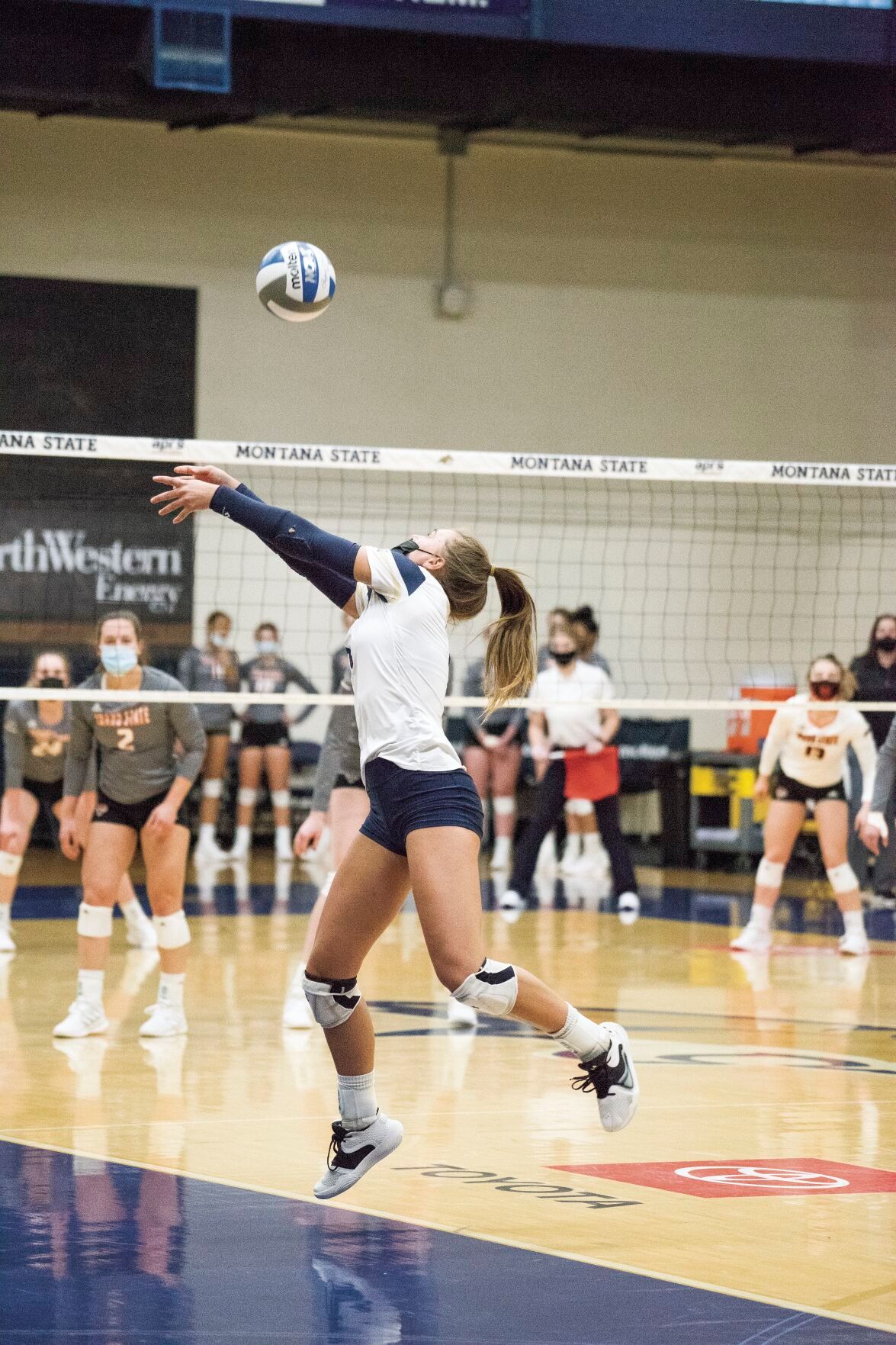 Bobcats volleyball sweeps ISU