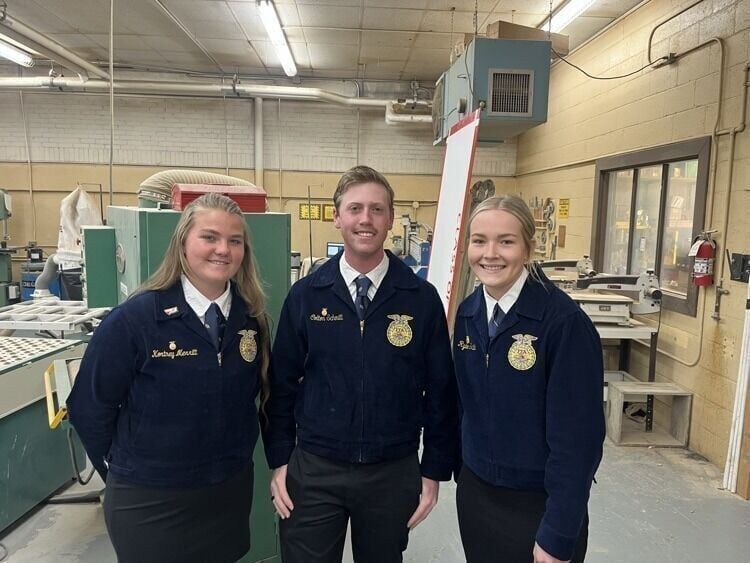 Seniors awarded FFA scholarships