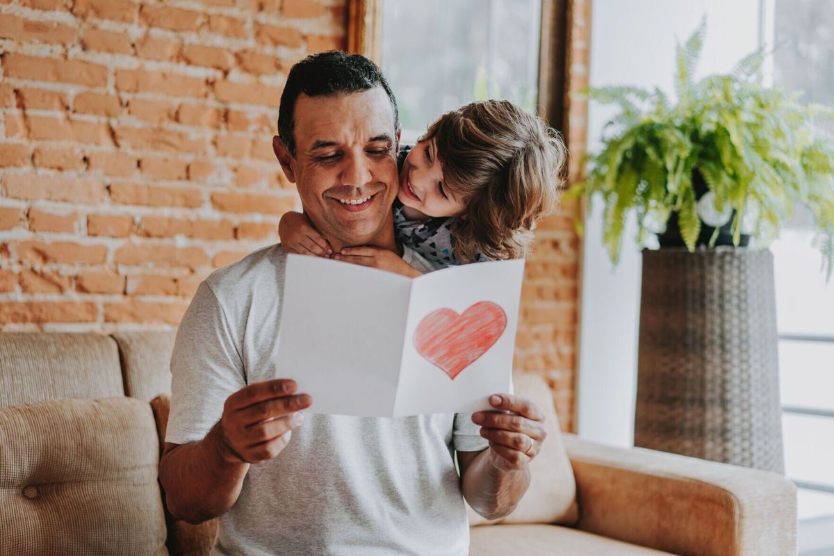 10 Places With Cheap (or Free) Father’s Day Deals