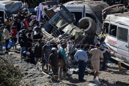 Bomb attack on Colombia highway kills 14 ahead of election