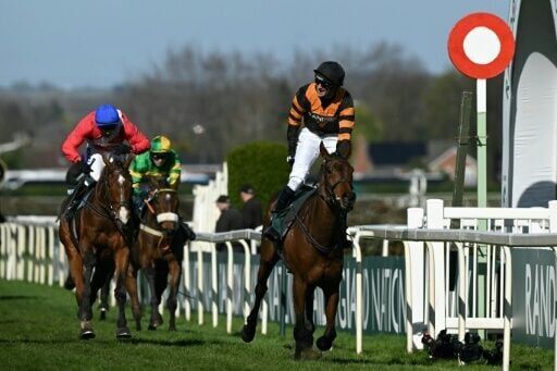 Grand National had to change to survive, says former winning jockey