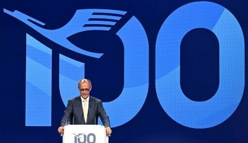 Merz praises Lufthansa on centenary as strikes ruin party