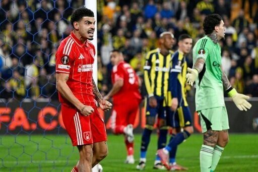 Forest boss Pereira makes perfect start with Fenerbahce rout in Europa play-offs