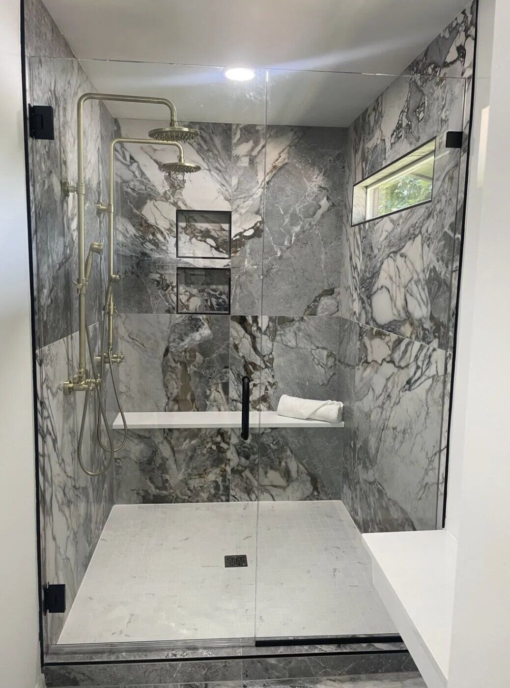 Why Frameless Shower Enclosures in Denver Keep Failing—and Who’s Actually Getting Them Right