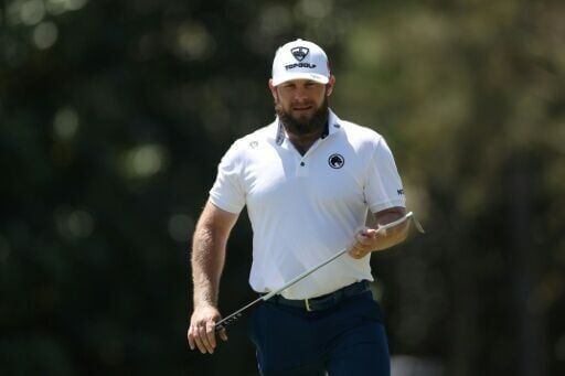 Hatton jumps into Masters hunt with stunning 66