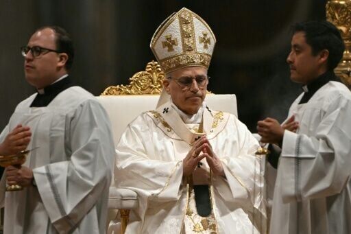 'Choose peace': Pope marks first Easter under cloud of Mideast war