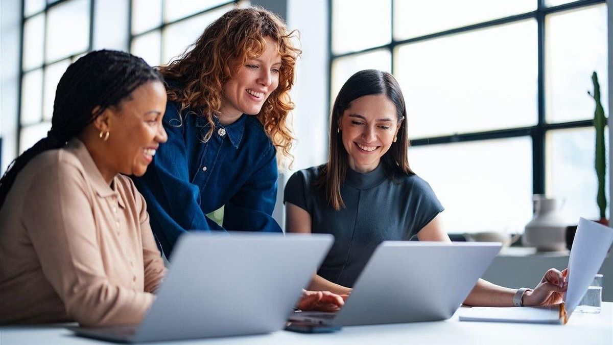 How PR and MarCom leaders can improve and measure brand visibility in the AI era