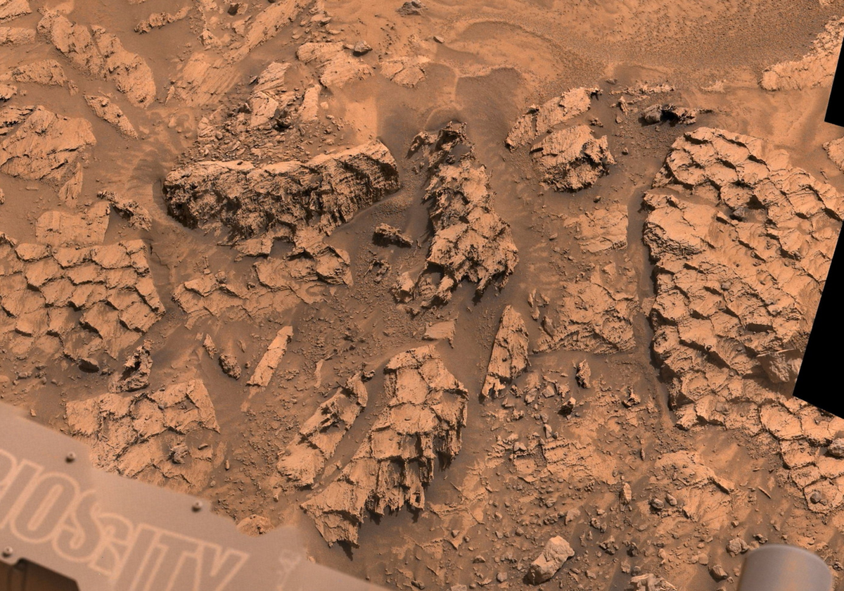 Bizarre ‘dragon scales’ spotted on Mars