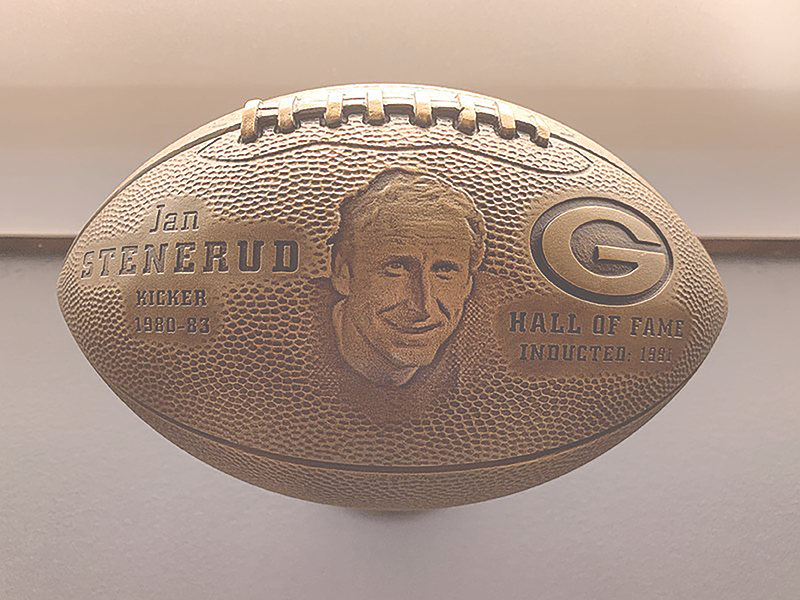 NFL recognizes Bobcat legend at the Super Bowl