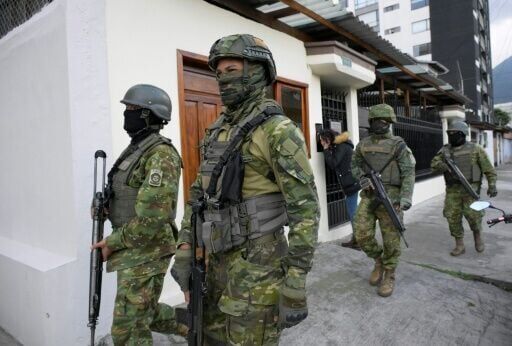 Ecuador expels Cuba envoy, rest of mission