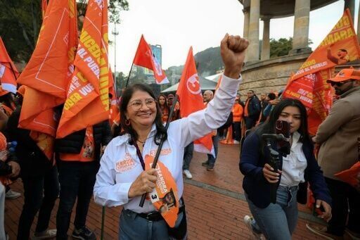 Ex-guerrillas battle low support in Colombia election