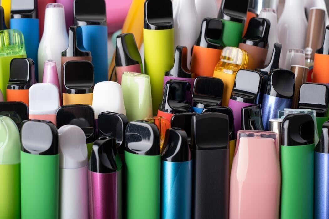 Flavored vapes led to a major shake-up at the FDA – 3 health policy analysts explain the science behind the controversial products