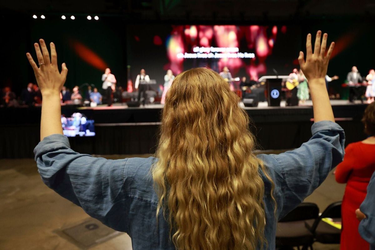 Beyond Sunday: The new social media world for churches and other houses of worship