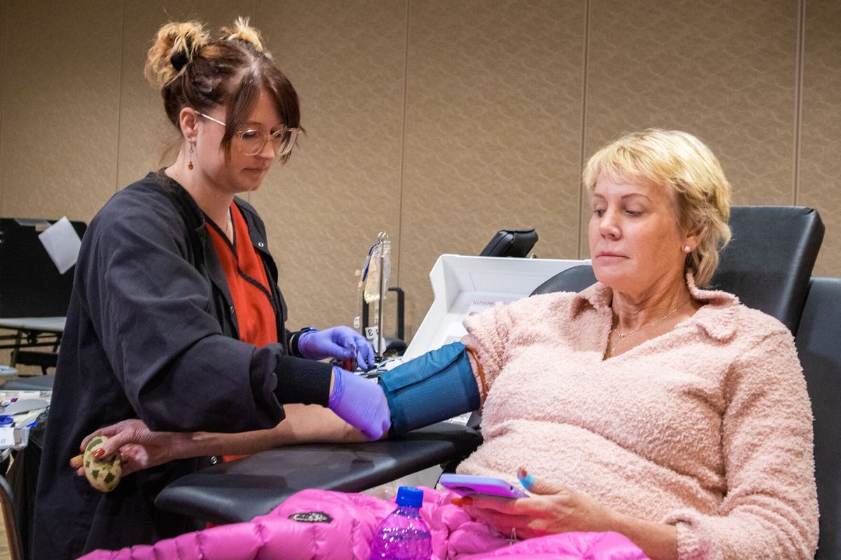 Cats lock heads with the Grizzlies in the annual Red Cross Blood Battle