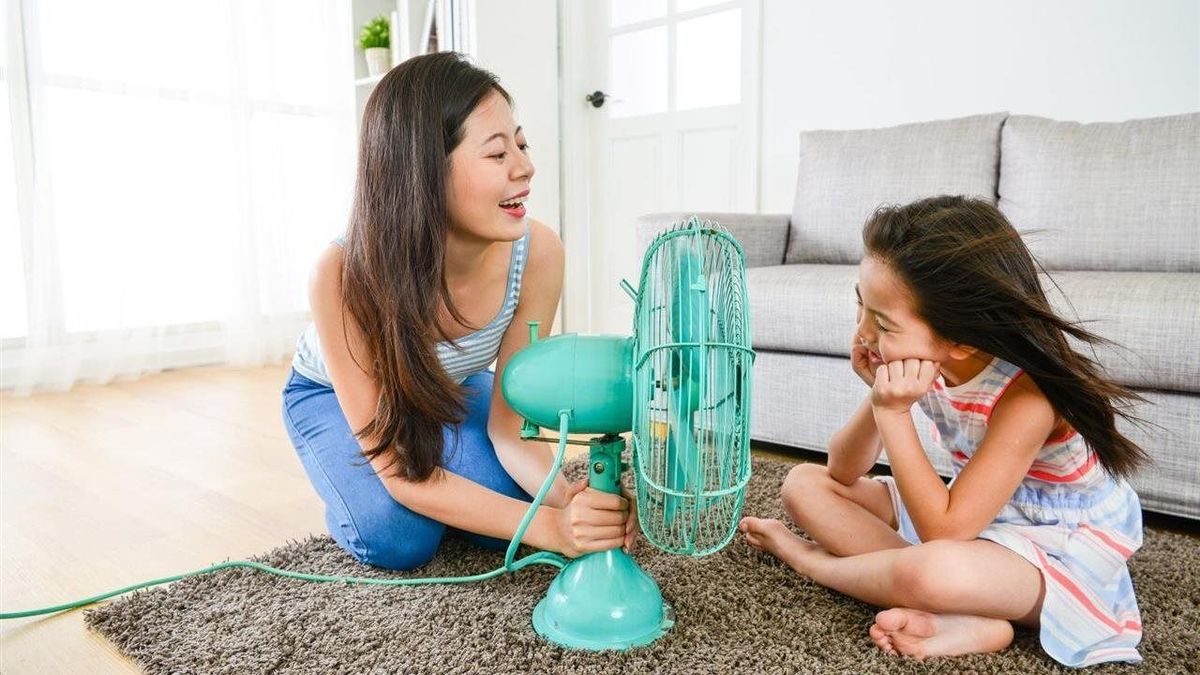 5 surprising ways to slash your cooling costs this summer