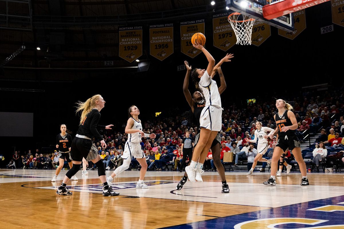 Basketball rallies against the stolen relatives epidemic