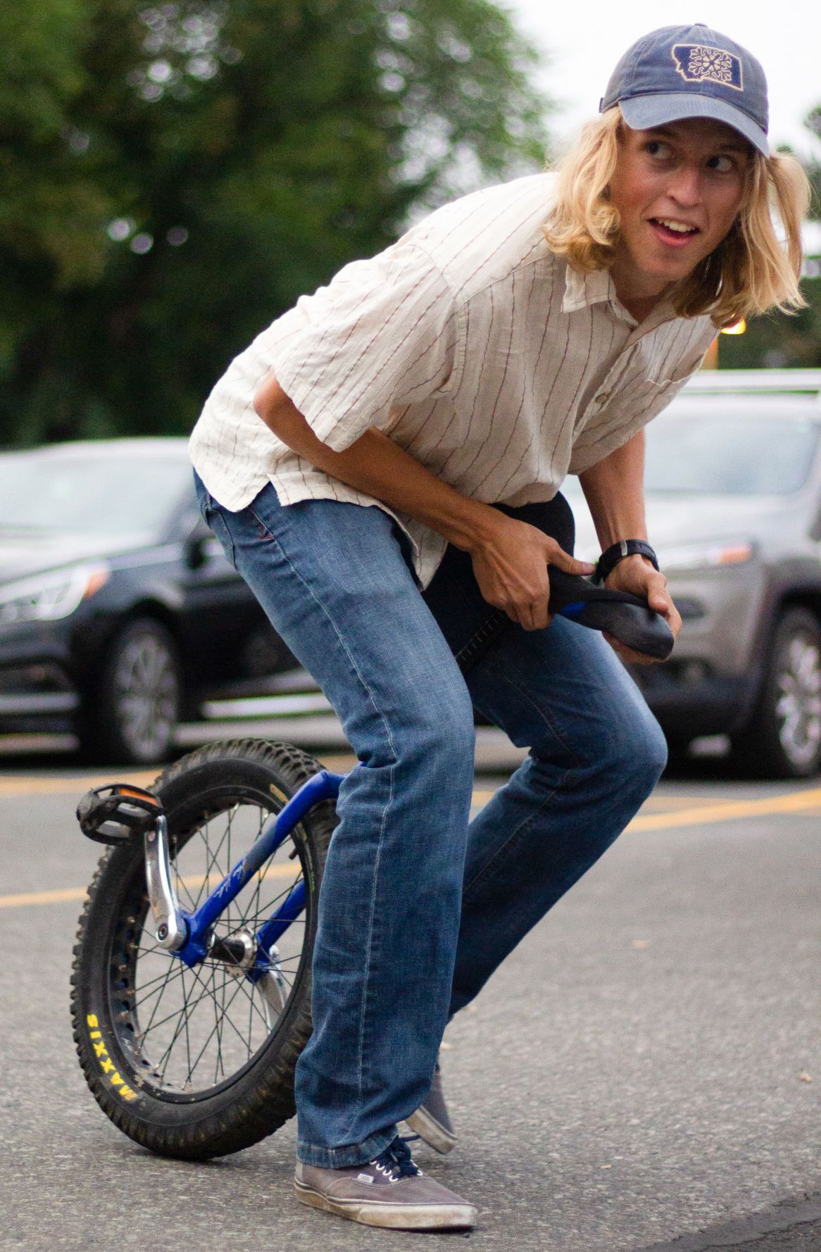 Check out how the Unicycle Club rolls