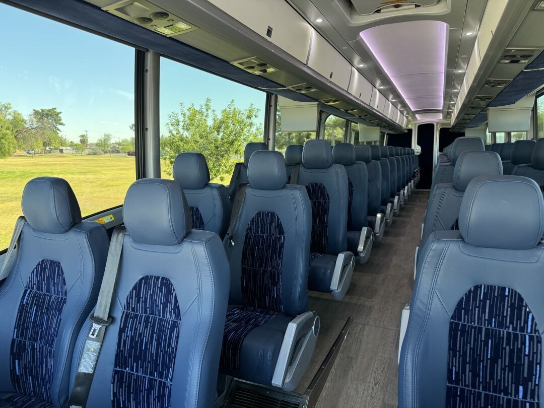 Divine Charter Expands Specialized Employee Shuttle Services for Arizona’s Industrial and Mining Sectors