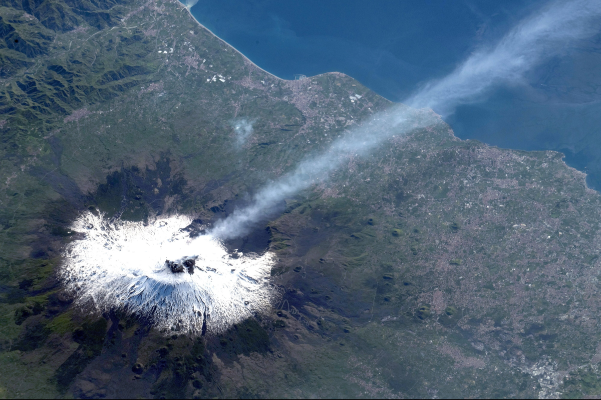 Mount Etna and Vesuvius caught erupting from space