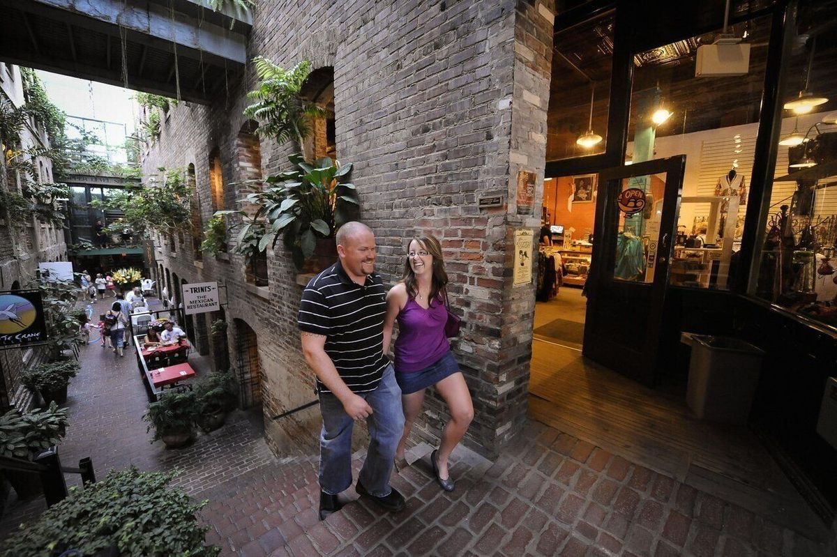 Nearly 30,000 Are Headed to Omaha for Berkshire, Here’s What They’ll Find Beyond the Meeting