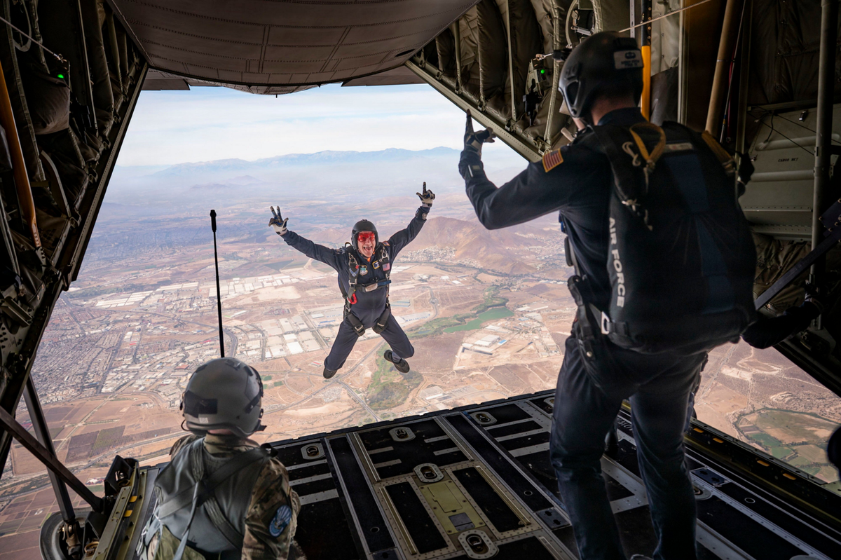 US Air Force shows off parachute skills at Chile space fair