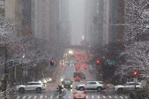 Blizzard blows New Yorkers' plans off course
