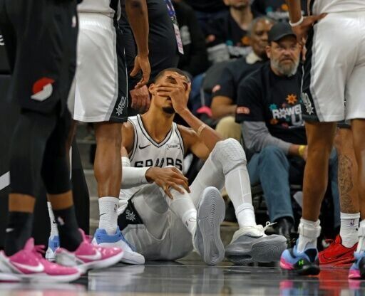 Blazers stun Spurs after Wemby injury, Lakers down Rockets