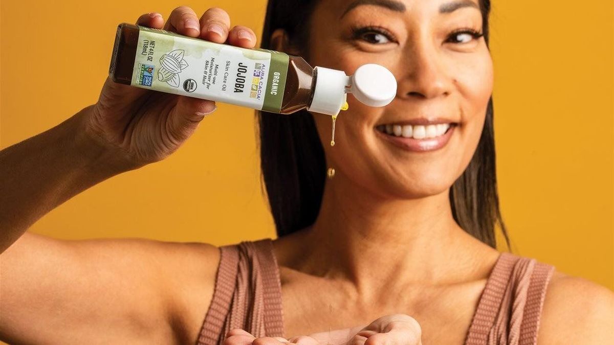 How to transform your skin care routine with clean ingredients