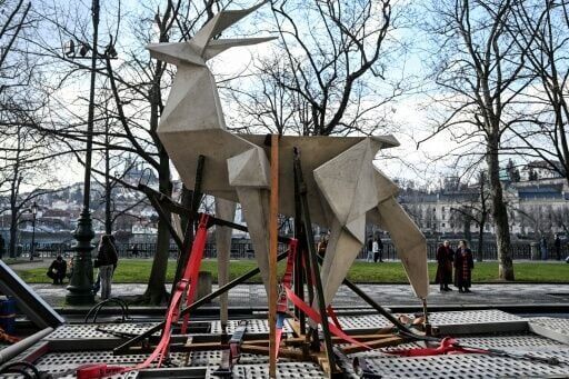 Ukraine's 'Origami Deer' sculpture rescued from frontline tours Europe